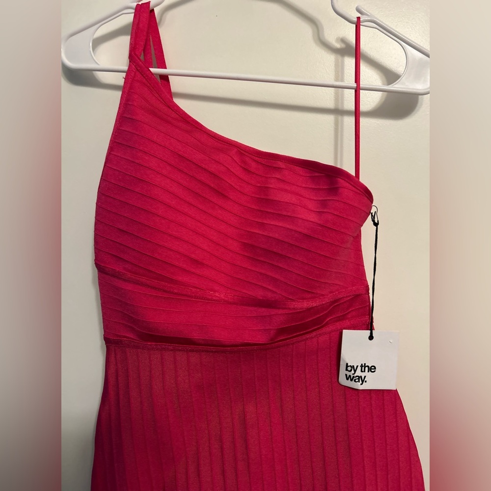 NWT by the way by Superdown Krystal Asymmetrical Mini Dress - Picture 3 of 10